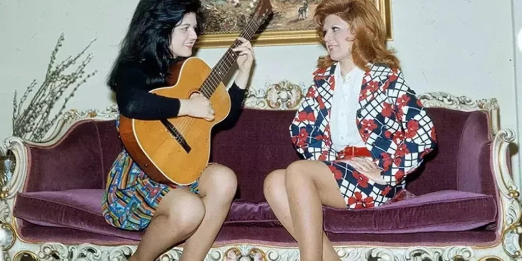 Neşe–Gülden Karaböcek